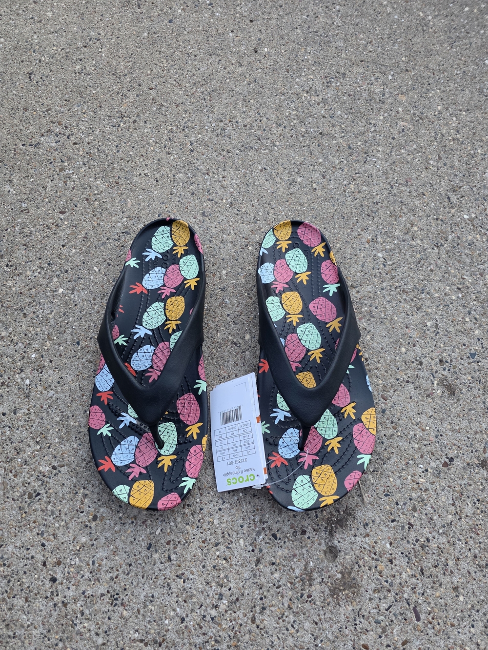 Crocs Comfort  Pineapple Print Flip Flops Women Size 10